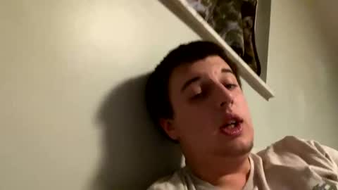 Honestly Im a slut I have a high sex drive and I love talking to people off this platform  online show from December 25, 1:31 am