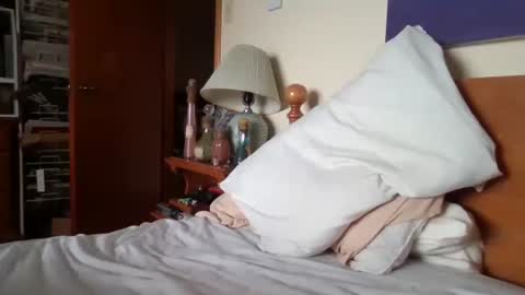 Ian23602 online show from March 22, 4:01 pm