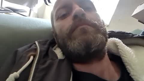 Snapshot of sterng123 chatting on February 2, 9:02 pm sterng123 online show from February 2, 9:02 pm