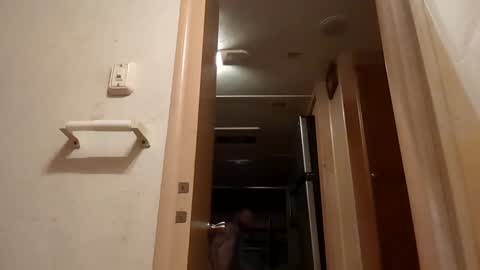 Snapshot of sterng123 chatting on March 6, 5:46 am sterng123 online show from March 6, 5:46 am