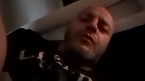 Snapshot of sterng123 chatting on January 4, 2:25 pm sterng123 online show from January 4, 2:25 pm