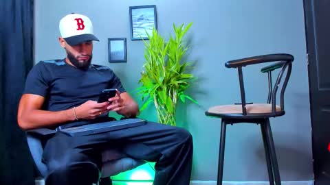 Steve  online show from October 7, 12:42 pm