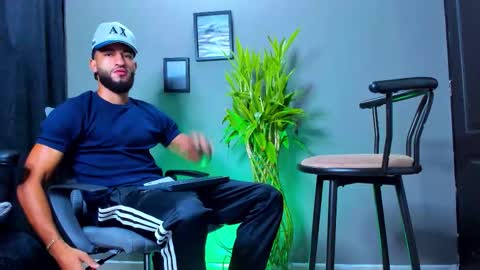 Steve  online show from October 27, 12:07 pm