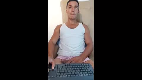 steven_modelo69 online show from February 4, 2:28 am
