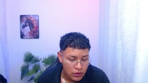 Steven online show from August 4, 4:00 pm