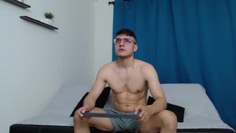 S T E V E N - IG stevn td7 online show from December 8, 7:15 am