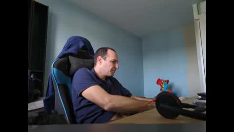 Snapshot of stickolive1 chatting on October 6, 11:15 am stickolive1 online show from October 6, 11:15 am