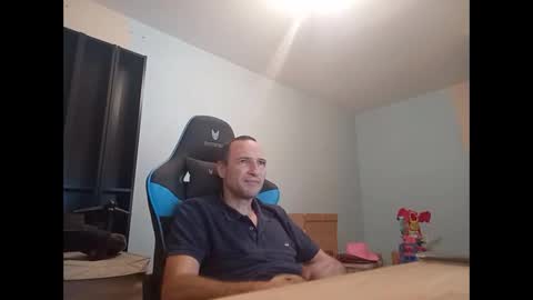 Snapshot of stickolive1 chatting on September 9, 7:35 pm stickolive1 online show from September 9, 7:35 pm