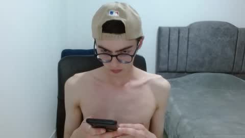 stiv_grant online show from May 26, 2:07 am