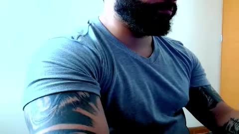 stiven253958 online show from May 12, 5:10 pm