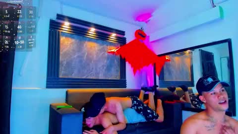 friends online show from October 13, 5:57 am