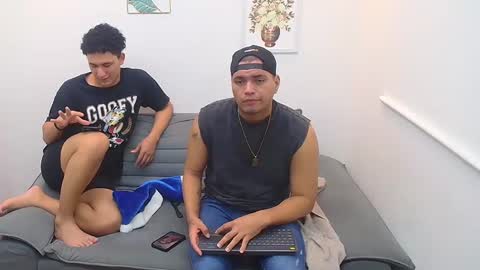 friends online show from December 14, 3:40 am