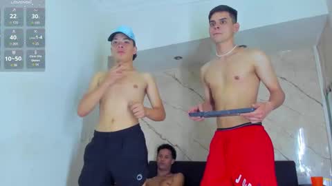 friends online show from September 29, 8:57 am