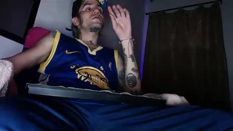 Snapshot of stivenunivers996 chatting on January 28, 2:11 am stiven online show from January 28, 2:11 am