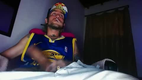 Snapshot of stivenunivers996 chatting on February 21, 2:28 am stiven online show from February 21, 2:28 am