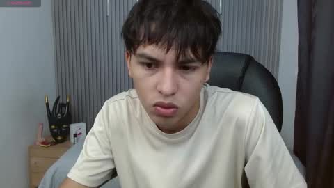 Stiwen online show from March 16, 1:04 pm