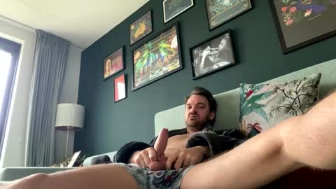 Stonerboner online show from January 1, 12:00 pm