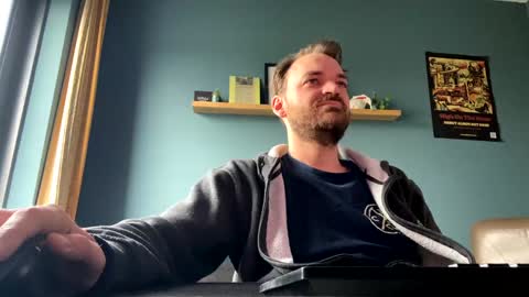 Stonerboner online show from December 7, 10:56 am