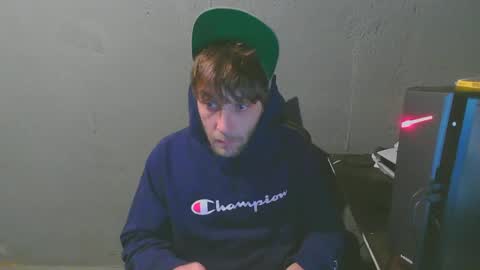 Snapshot of stonedpanda77 chatting on February 2, 6:37 am stonedpanda77 online show from February 2, 6:37 am