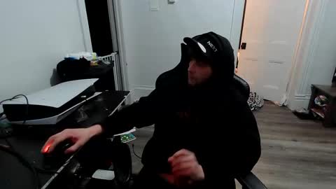 stonedpanda77 online show from March 6, 2:41 am