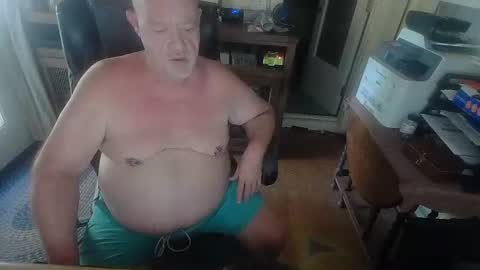 lonely here in the country online show from August 1, 3:00 pm
