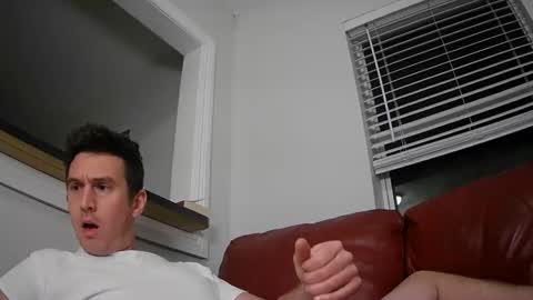Snapshot of str8stuntcox chatting on October 25, 4:25 am Str8StuntCox online show from October 25, 4:25 am