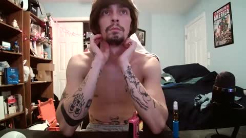 str8whiteboy21 online show from December 18, 1:59 am