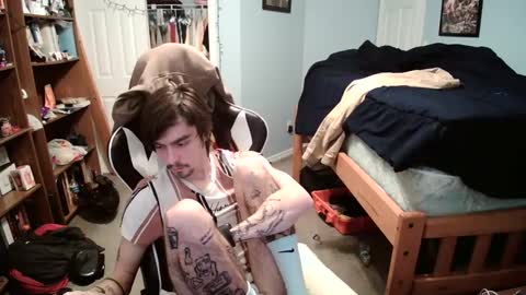 str8whiteboy21 online show from February 24, 5:31 pm