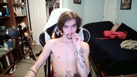 str8whiteboy21 online show from December 3, 6:06 pm