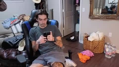 str8whiteboy21 online show from September 10, 8:51 pm