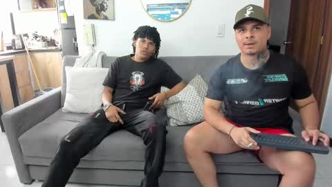 straight__friends online show from May 23, 2:11 pm