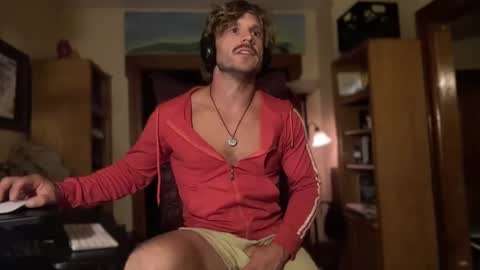 Cowboy Zuhly online show from October 3, 3:11 am