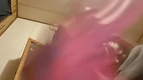 straighttoy online show from October 7, 8:40 am