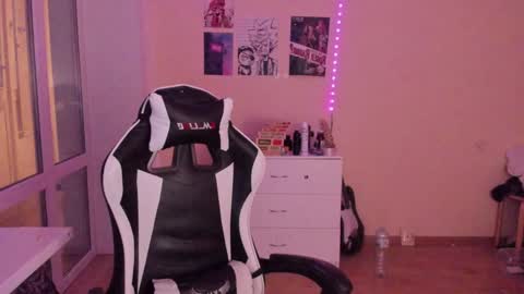 Ray online show from December 12, 6:14 am