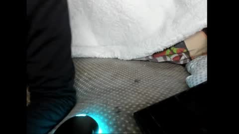 strawboy300 online show from February 2, 4:05 am