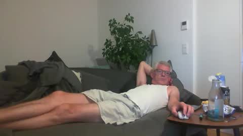 stremic online show from September 10, 3:16 am