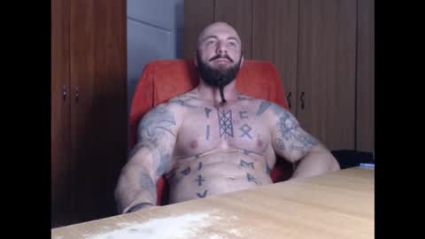 Snapshot of strongivan chatting on October 25, 4:25 am StrongIvan online show from October 25, 4:25 am