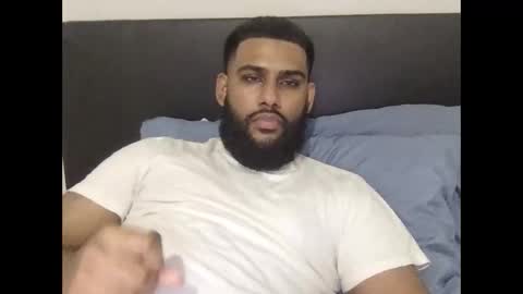 Snapshot of stuckinthe222 chatting on November 1, 3:21 am stuckinthe222 online show from November 1, 3:21 am