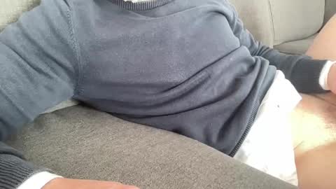 Snapshot of subalex1 chatting on March 6, 11:03 am alex online show from March 6, 11:03 am