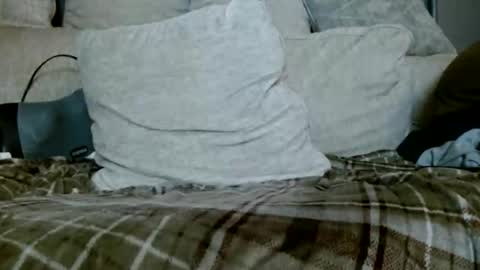 suckmywhitecock25 online show from February 17, 9:57 pm