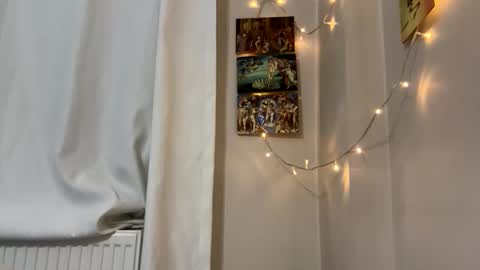 Snapshot of sullyniko chatting on October 28, 9:17 pm Niko online show from October 28, 9:17 pm