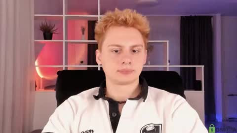 Emilio online show from July 18, 6:02 pm