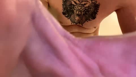 super4wesomeguy69 online show from January 18, 6:43 pm