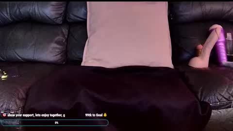 Thomas online show from February 16, 7:38 pm