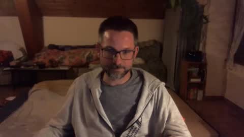 supersquirrel81 online show from December 3, 5:41 pm