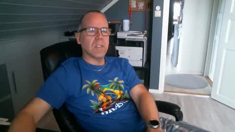 Tom online show from March 21, 9:47 am