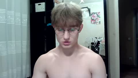 Sweet boy06 online show from July 9, 7:50 pm