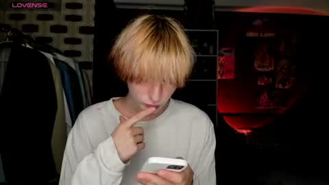 kira online show from June 29, 7:58 pm