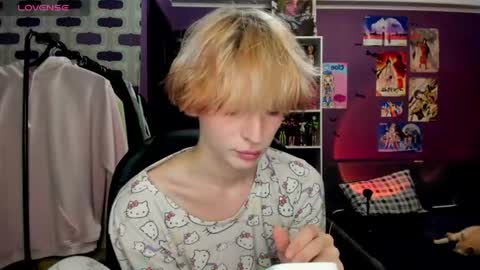 kira online show from July 6, 6:43 pm