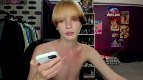 kira online show from June 28, 10:27 pm